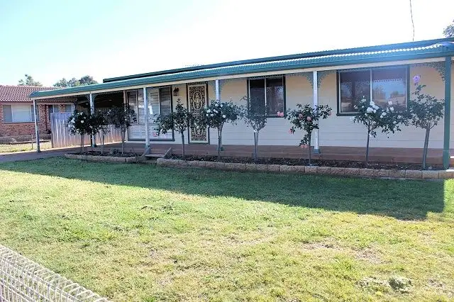 7 Irwin Street, Cobar NSW 2835