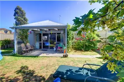Third view of Homely unit listing, 2/3 Cartledge Avenue, Mount Clear VIC