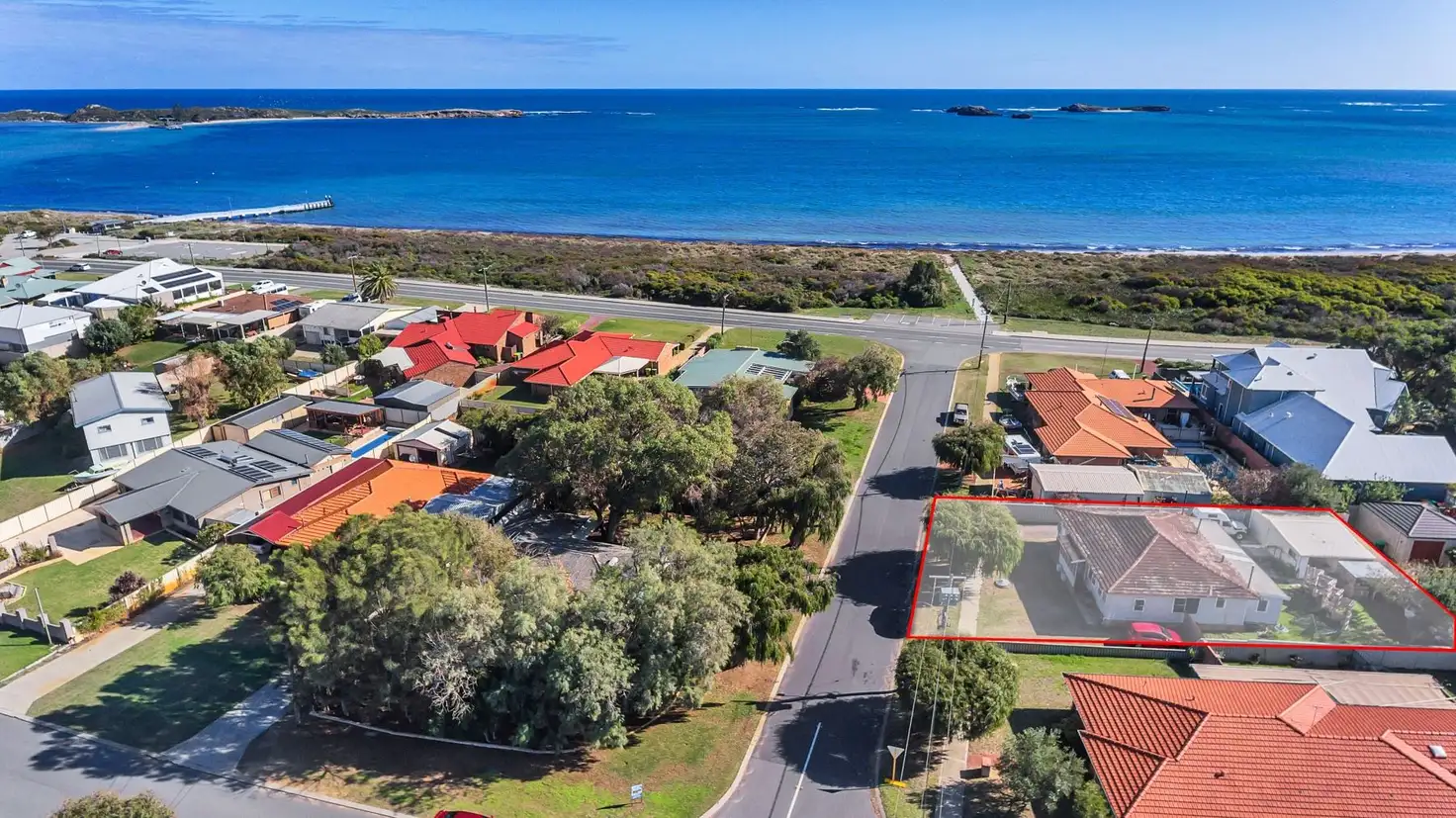 Main view of Homely semi-detached listing, 4 Seaforth Road, Shoalwater WA 6169