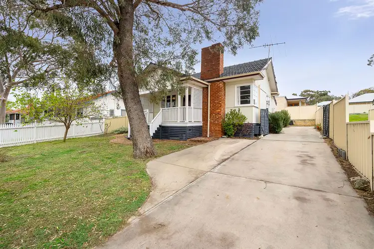 14 Nicholas Crescent, Hilton WA 6163