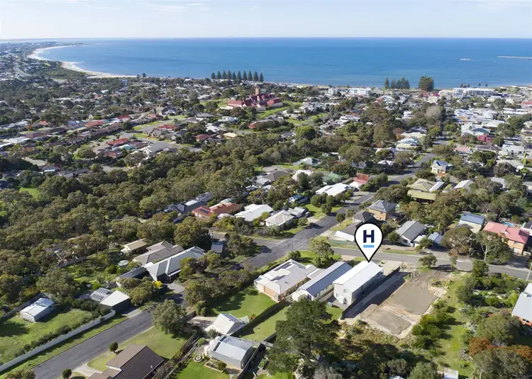 11a Ozone Street, Victor Harbor SA 5211