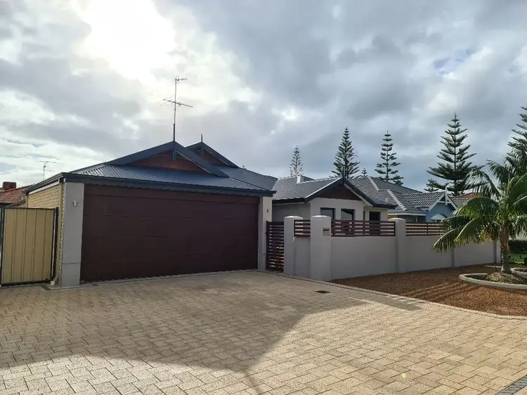 Second view of Homely house listing, 6 Occator Way, Falcon WA 6210