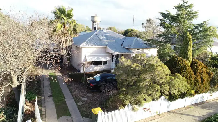 9 Robin Street, Horsham VIC 3400