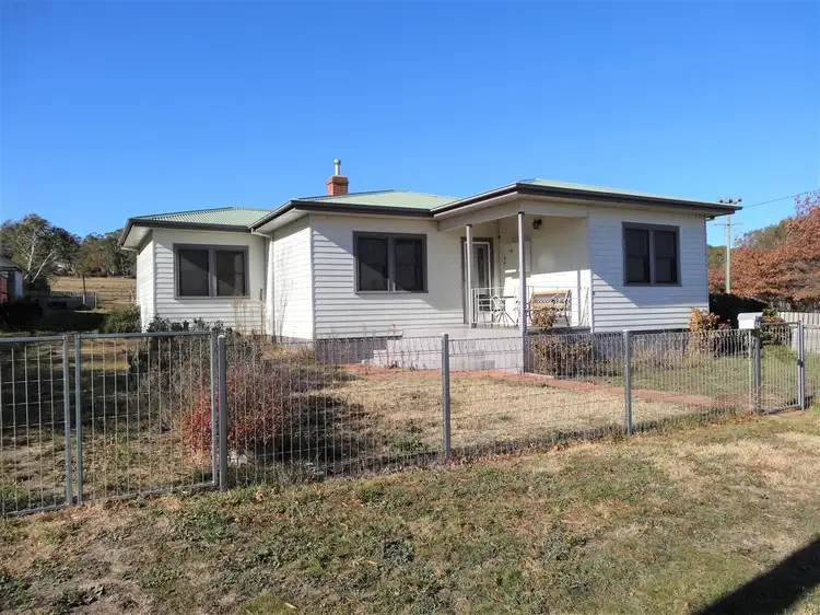 42 Maybe Street, Bombala NSW 2632