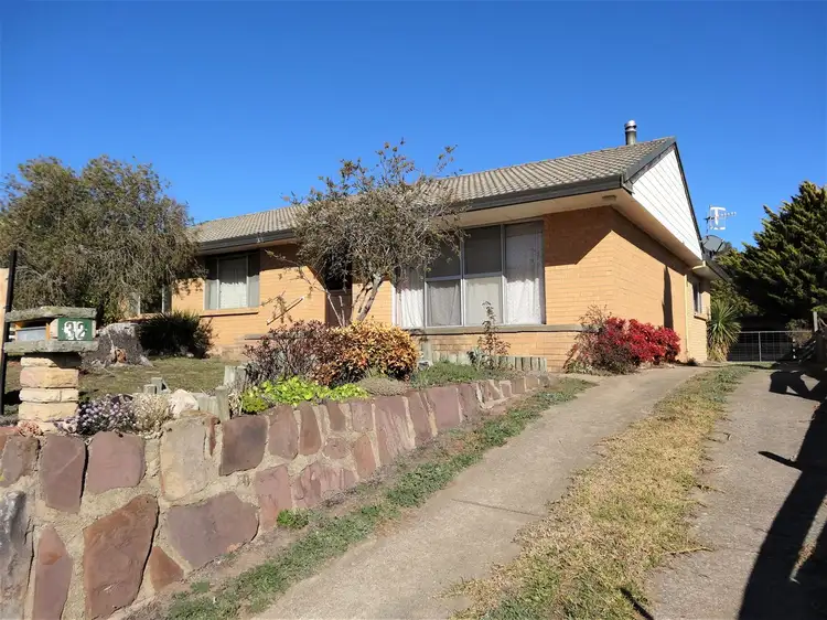 32 Burton Street, Bombala NSW 2632