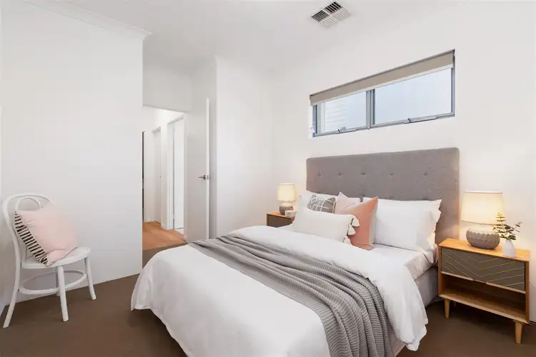 Second view of Homely house listing, 23/23 Buckingham Crescent, Kardinya WA 6163