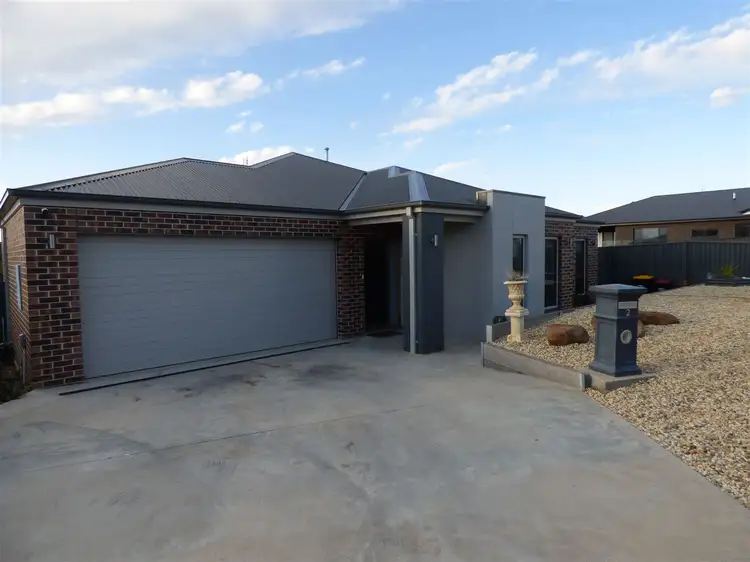 2 Holmes Court, Stawell VIC 3380