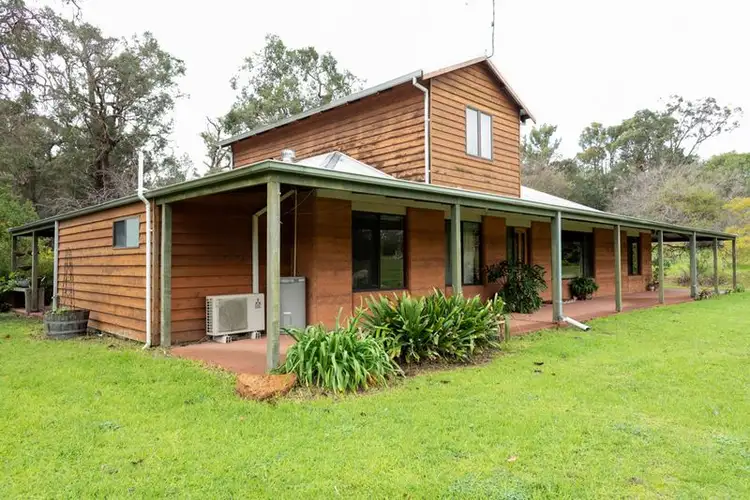 11 Moulton Street, Bridgetown WA 6255