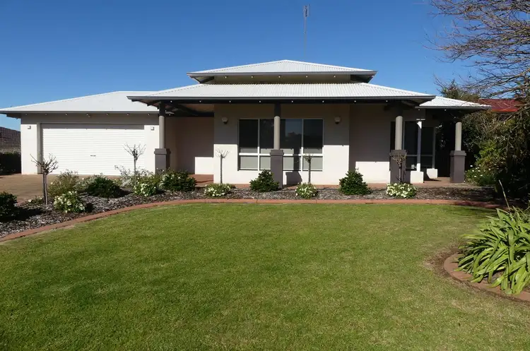 42 Hospital Avenue, Manjimup WA 6258