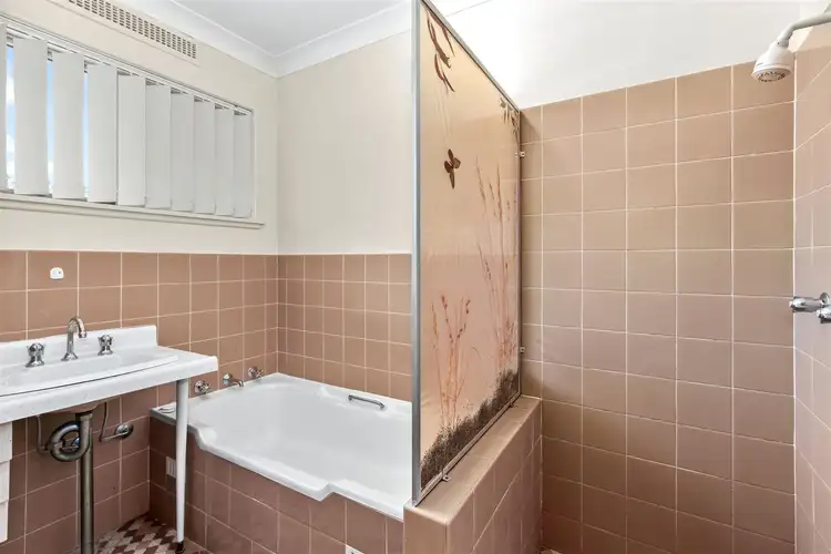 Fourth view of Homely house listing, 4 Gladys Street, Tamworth NSW 2340