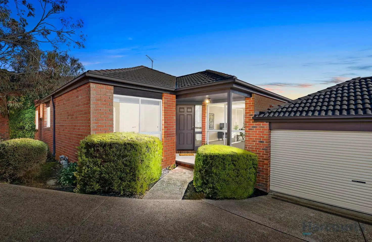 Main view of Homely unit listing, 2/19 Beaufort Road, Croydon VIC 3136