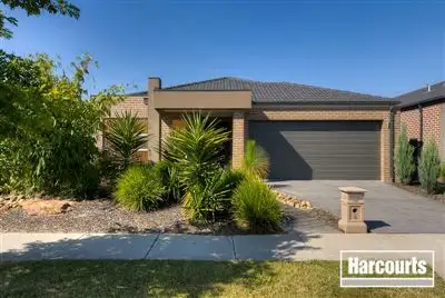 6 Ethereal Way, Skye VIC