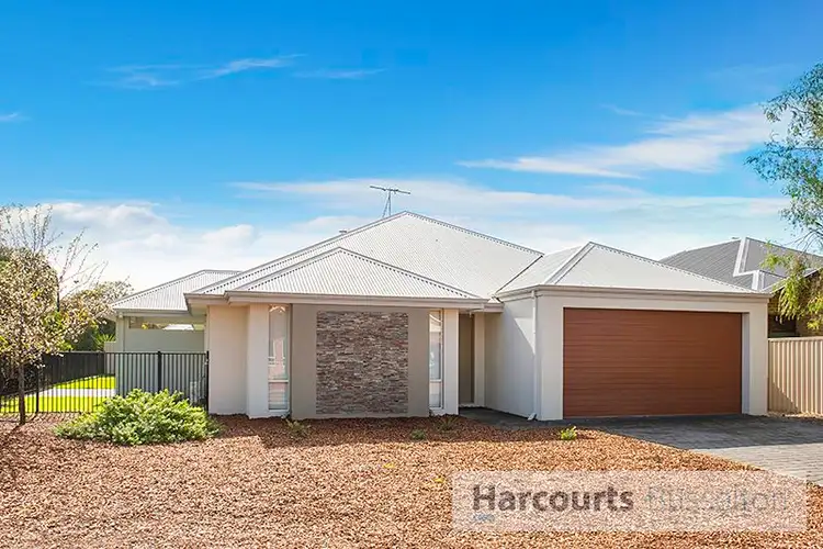 35 Flinders Crescent, Abbey WA 6280