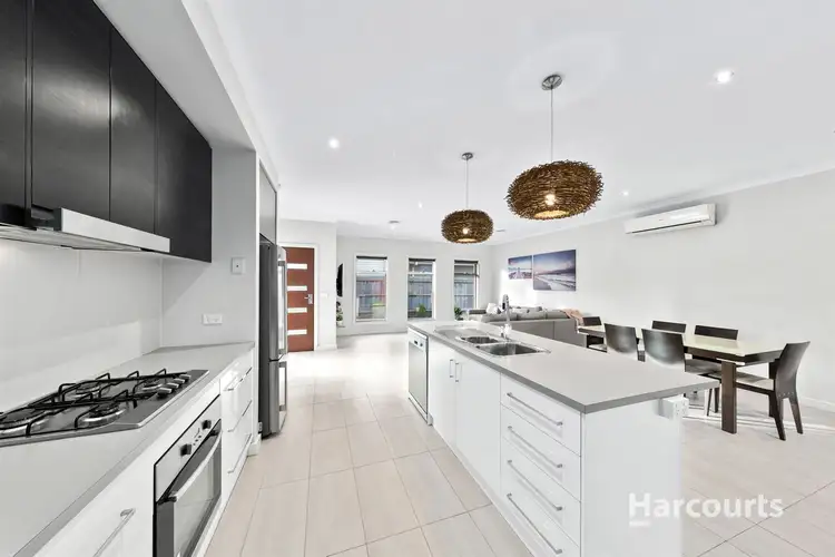 2/3 Edward Street, Deer Park VIC 3023