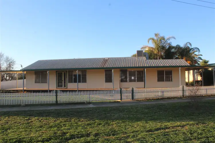 359 Macauley Street, Hay NSW 2711