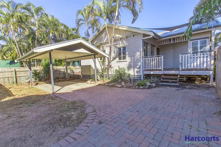 2/10A Cowley Street, West End QLD 4810