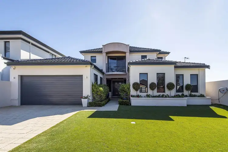 Second view of Homely house listing, 8 Seaview Place, Wannanup WA 6210