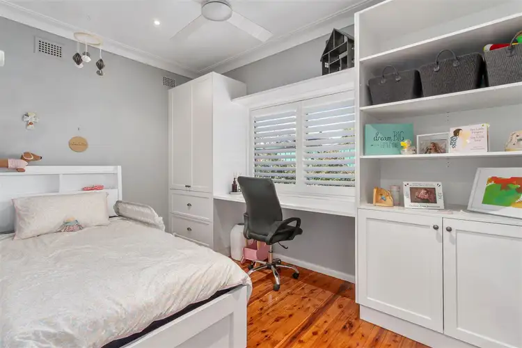 Fifth view of Homely house listing, 2 Marnola Crescent, Tamworth NSW 2340