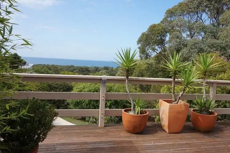 96 Lake Bunga Beach Road