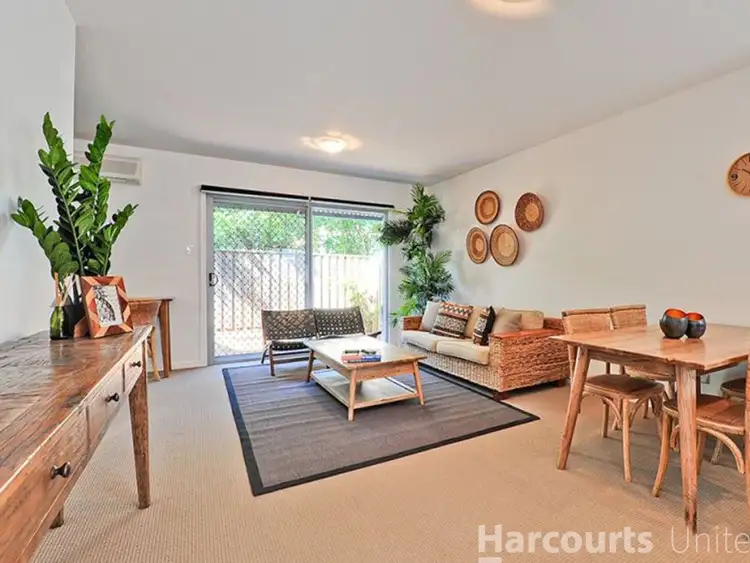 2/13-17 Caroline Street, Woody Point QLD 4019
