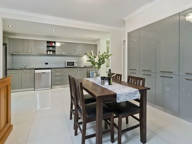 2/91 Beckett Road, Mcdowall QLD 4053