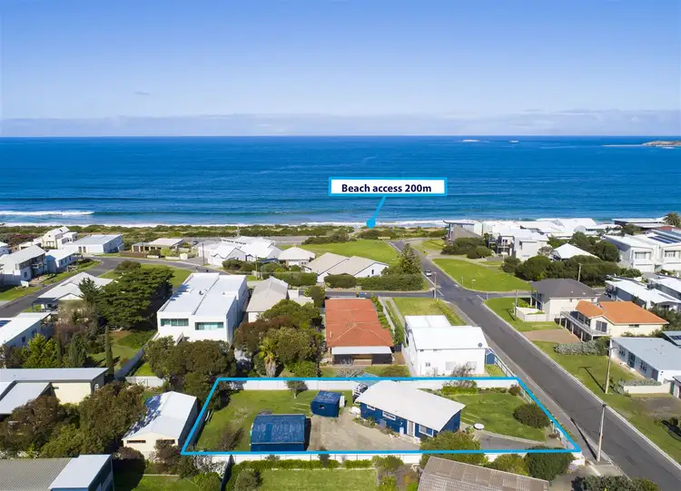 Second view of Homely house listing, 8 First Avenue, Hayborough SA 5211