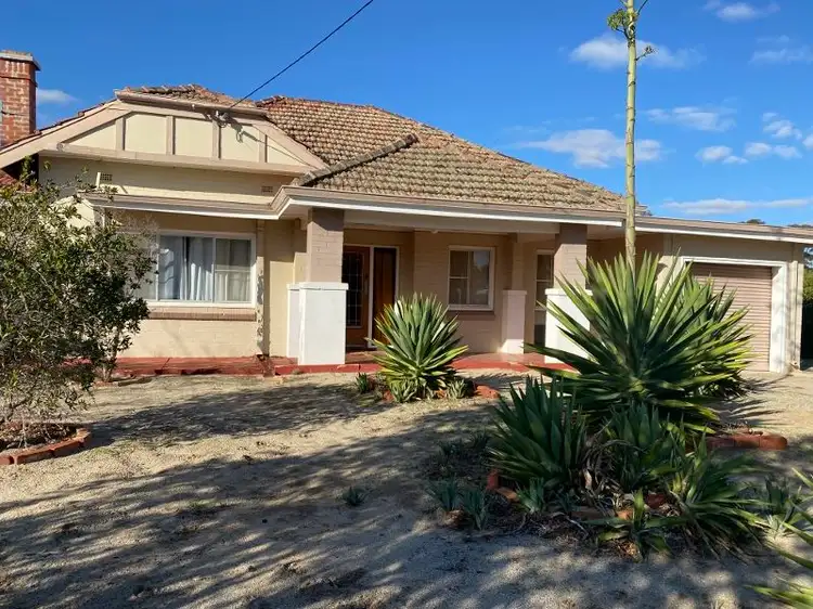 8 Bedford Street, Kellerberrin WA 6410