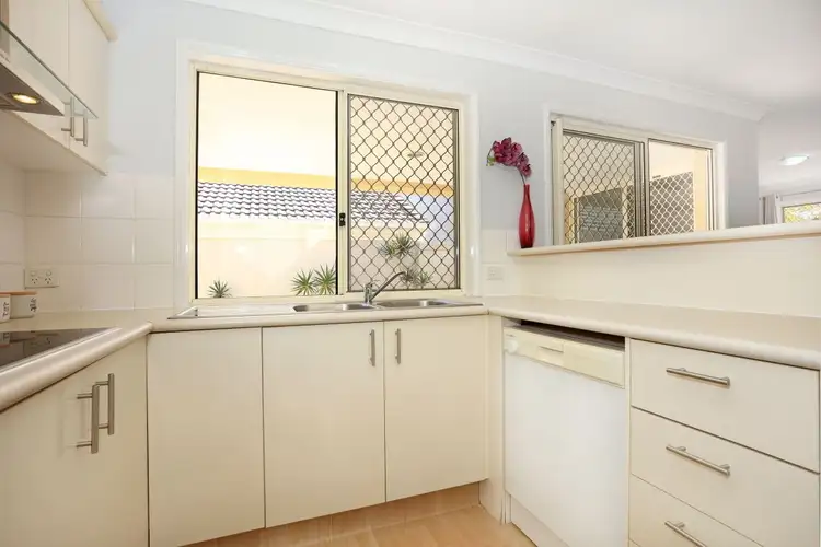 Sixth view of Homely villa listing, 11/2-4 Langport Parade, Mudgeeraba QLD 4213