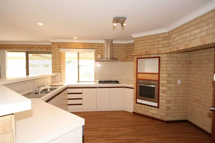 1 Harbour Court, Safety Bay WA 6169