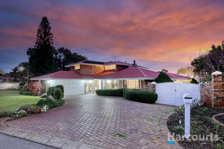 33 Royal Melbourne Avenue, Connolly WA 6027