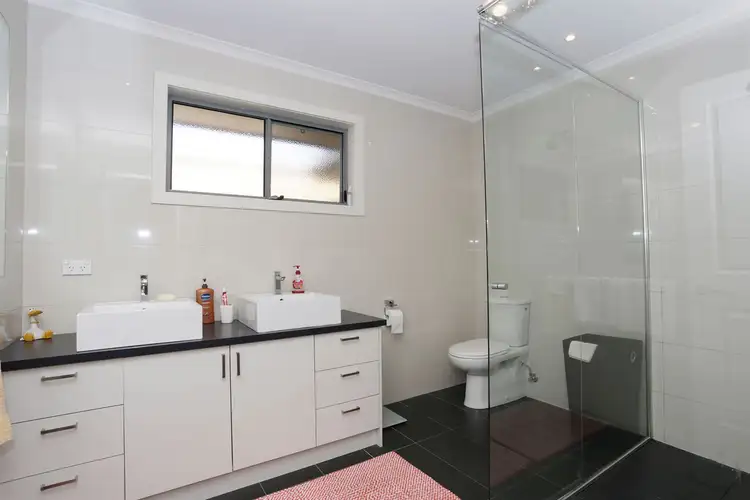 Fourth view of Homely unit listing, 2/32 Rae Avenue, Edithvale VIC 3196
