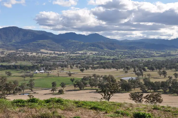 . 'Hillview', Cnr Timor Rd & Haydons Woolshed Rd, Murrurundi NSW 2338