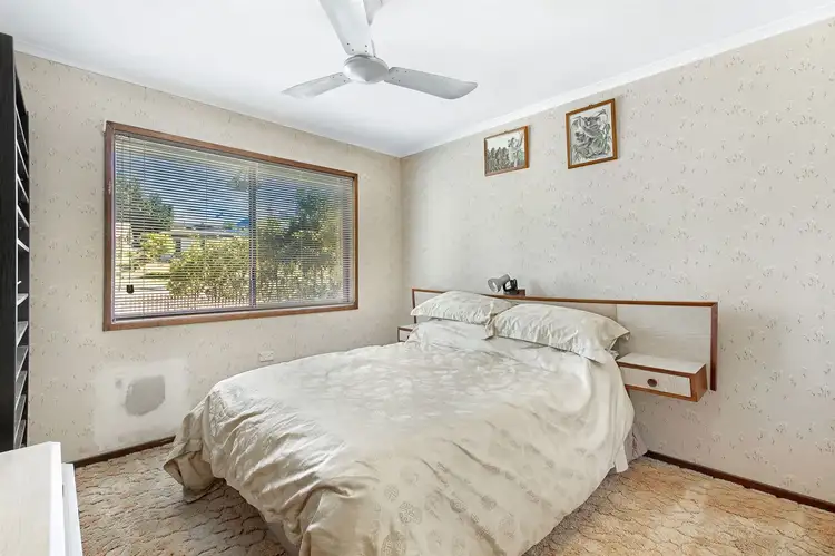 Fifth view of Homely house listing, 11 Berringa ct, Ashmore QLD 4214