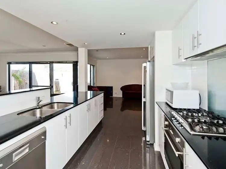 Fifth view of Homely townhouse listing, 8/15 Benjamin Way, Rockingham WA 6168