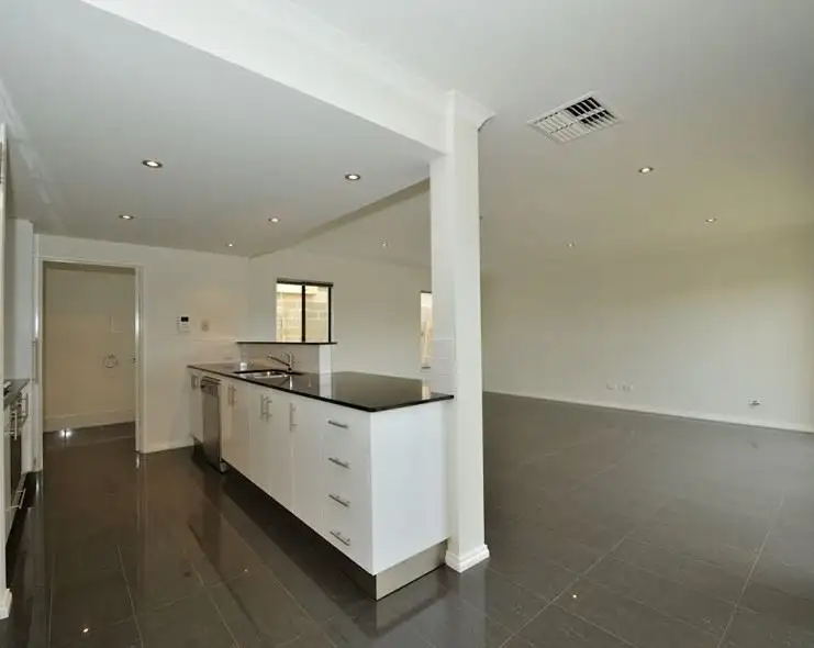 Seventh view of Homely townhouse listing, 8/15 Benjamin Way, Rockingham WA 6168