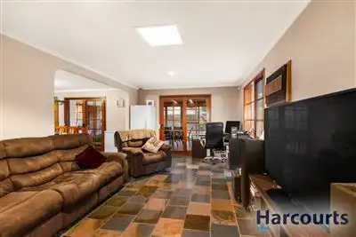 Fifth view of Homely house listing, 33 Belindavale Drive, Knoxfield VIC 3180