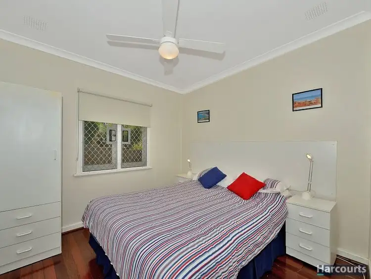 Seventh view of Homely house listing, 2/5 Janis Street, Halls Head WA 6210