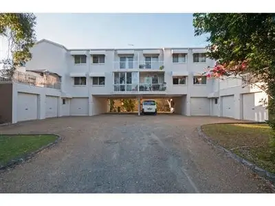 Main view of Homely unit listing, 5 Brett Avenue, Labrador QLD 4215