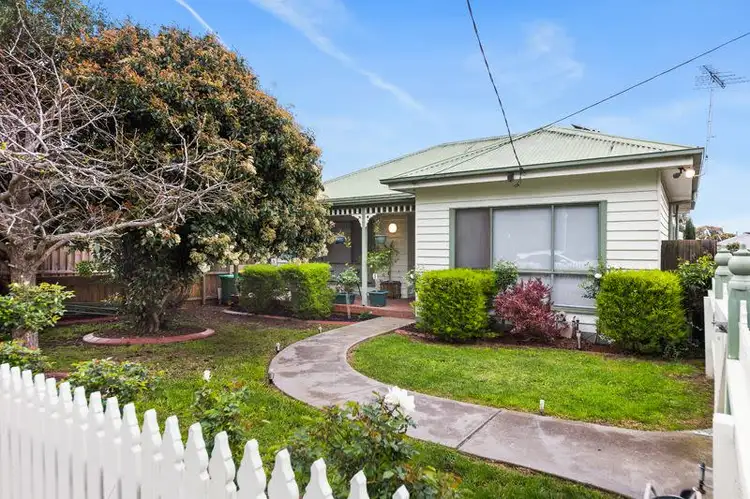 1/15 Kenmare Street, Watsonia VIC 3087