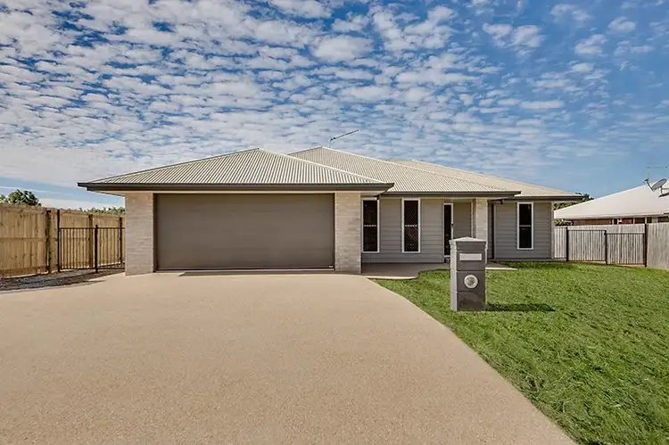 4 Lindsay Lane, Lammermoor QLD 4703