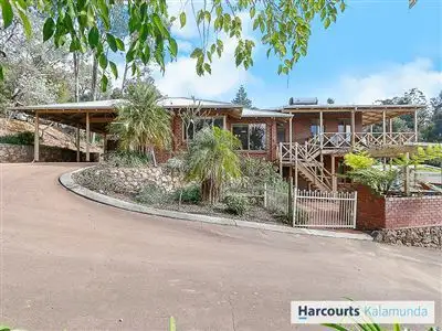 5 Mundaring Weir Road, Kalamunda WA 6076