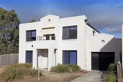 4 Whitty Lane, Sunbury VIC 3429