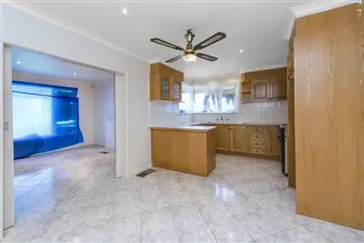 Fifth view of Homely house listing, 2 Cyprus Street, Lalor VIC 3075