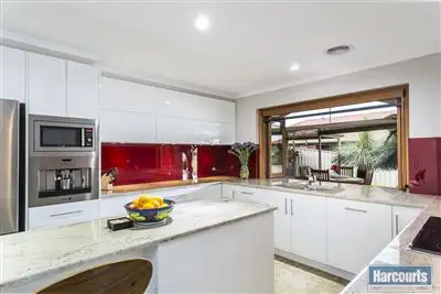 25 Coorabie Crescent, Hallett Cove SA 5158