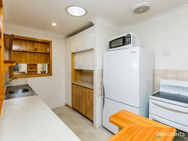 Sixth view of Homely house listing, 6 Lyons Place, Heathridge WA 6027