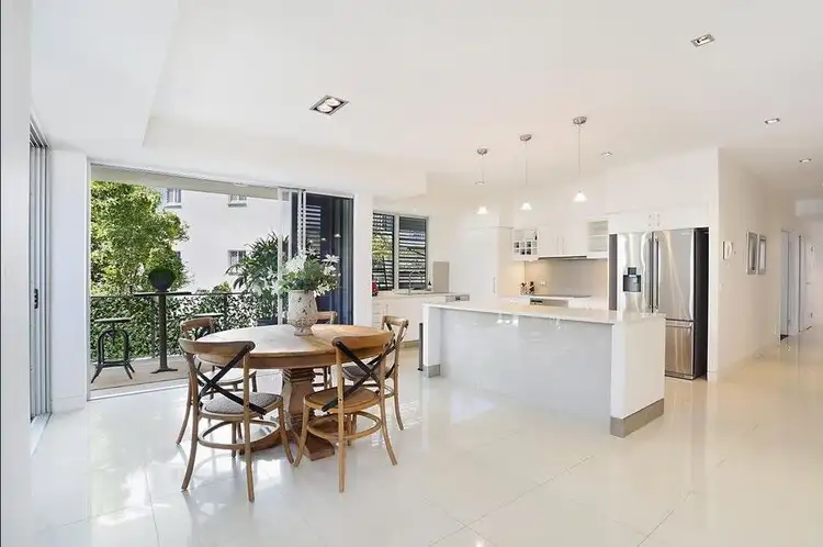 Third view of Homely unit listing, 2/17 Anne Avenue, Broadbeach QLD 4218