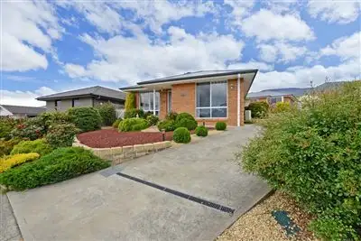 1/11 Moore Park Drive, Glenorchy TAS 7010