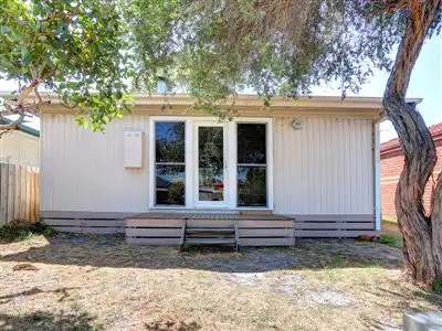 25 Fifth Avenue, Rosebud VIC