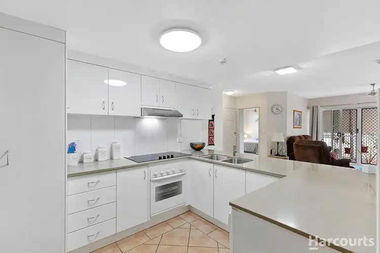 6/397 Esplanade, Torquay QLD 4655