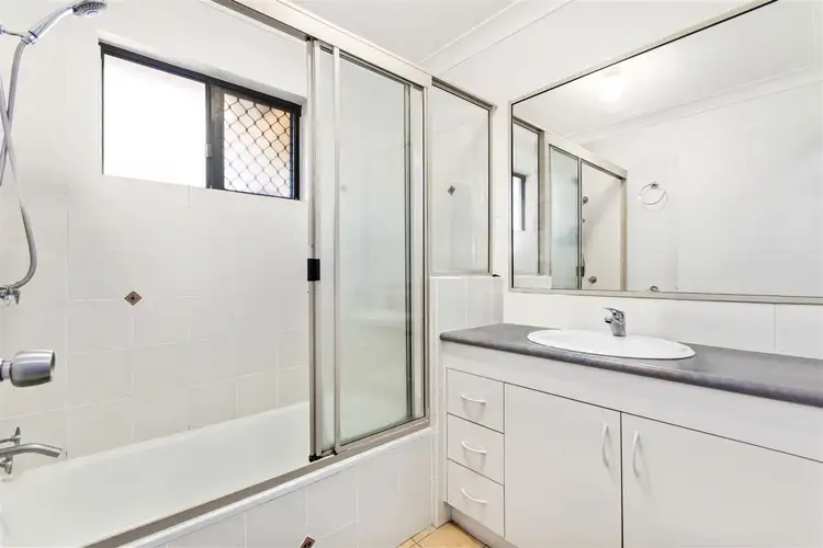 Fifth view of Homely unit listing, 3/6 Sherriff Street, Hermit Park QLD 4812